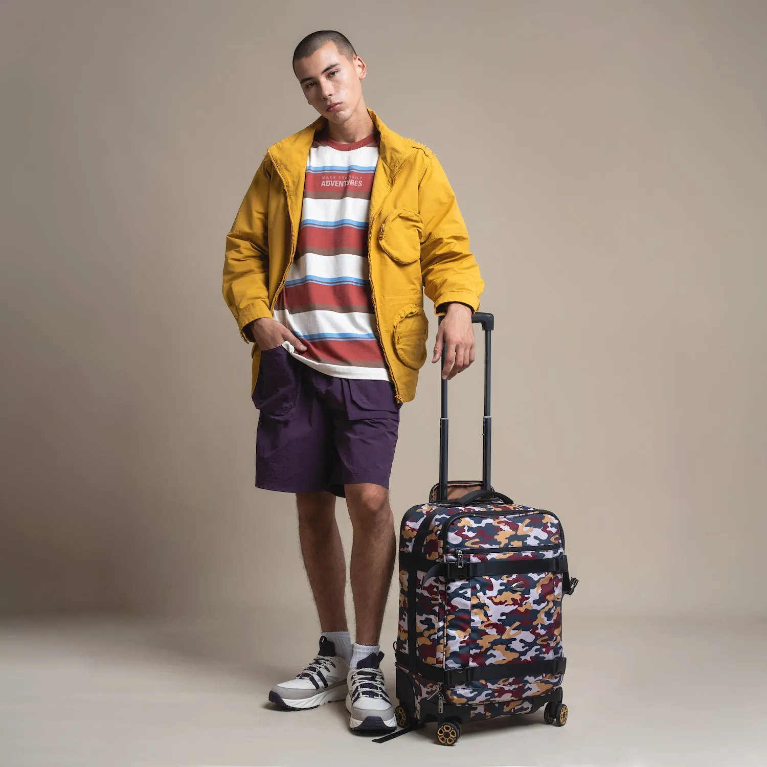 AOP 24" Medium Luggage with Stowable Backpack Strap (51700124)
